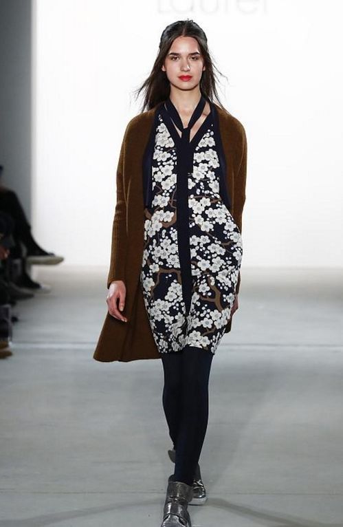 時尚女裝與鞋帽 穿搭無憂，告別早起挑衣煩惱